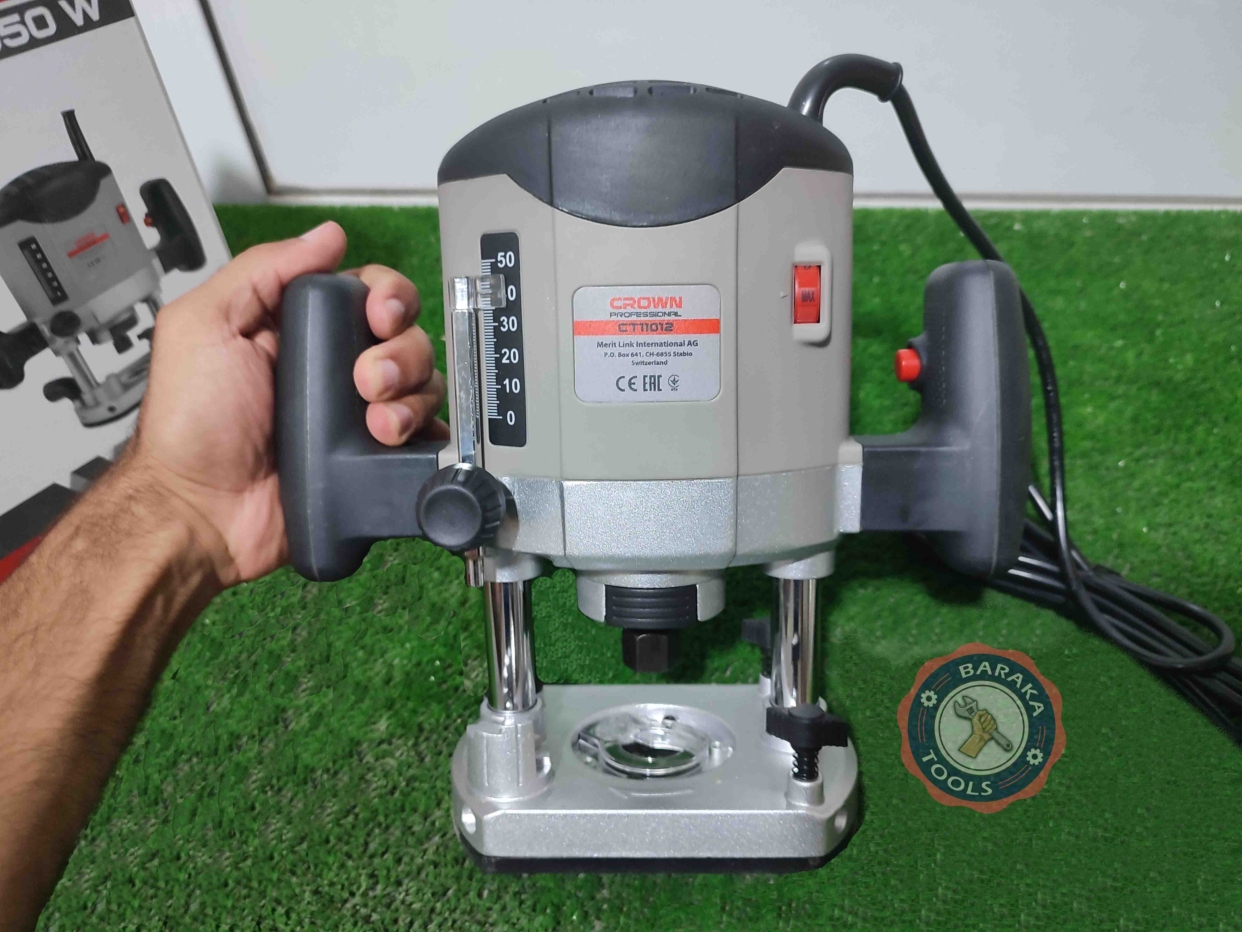 Defonceuse CT11012 crown 8mm 1050w